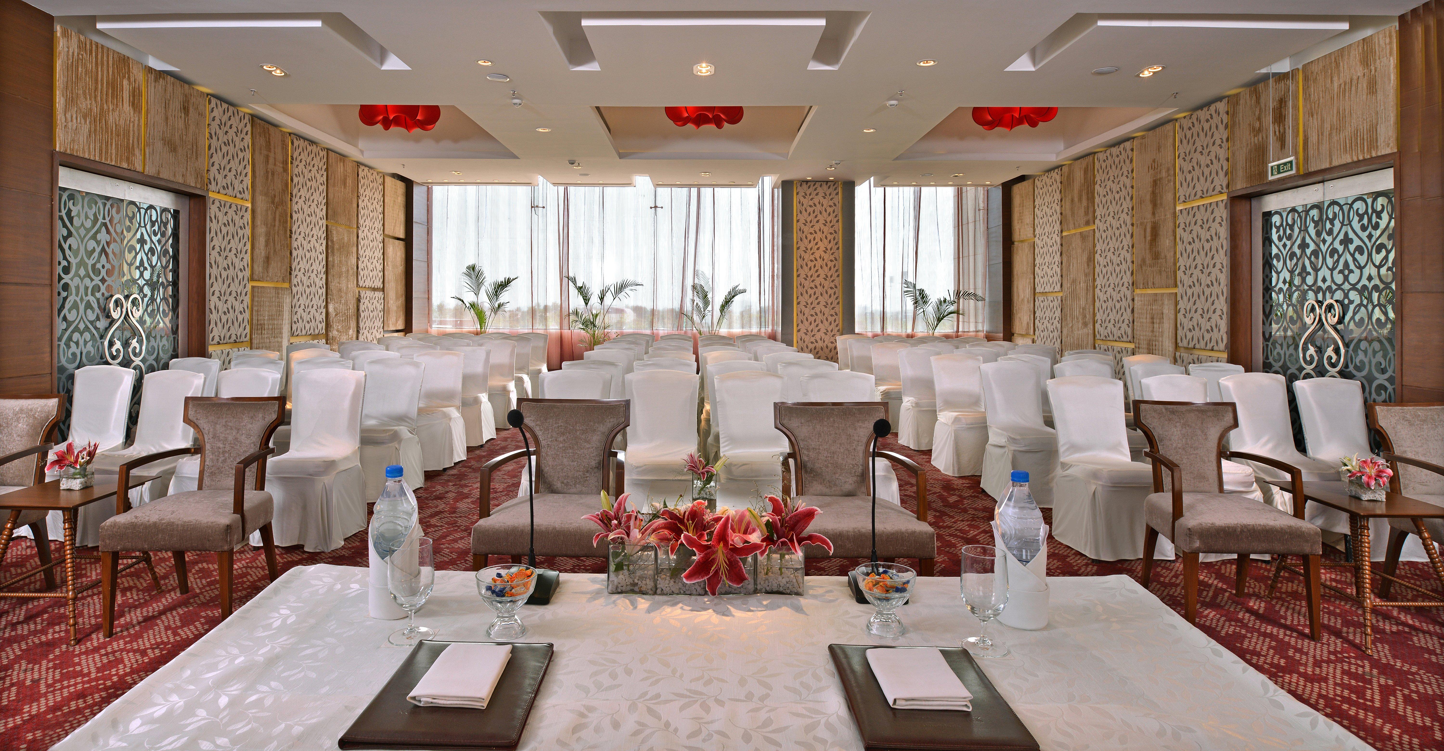 Holiday Inn Chandigarh Panchkula, An Ihg Hotel Eksteriør billede Meeting room