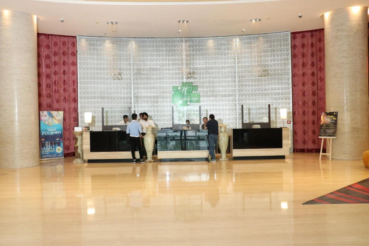 Holiday Inn Chandigarh Panchkula, An Ihg Hotel Eksteriør billede Holiday Inn, Hyderabad