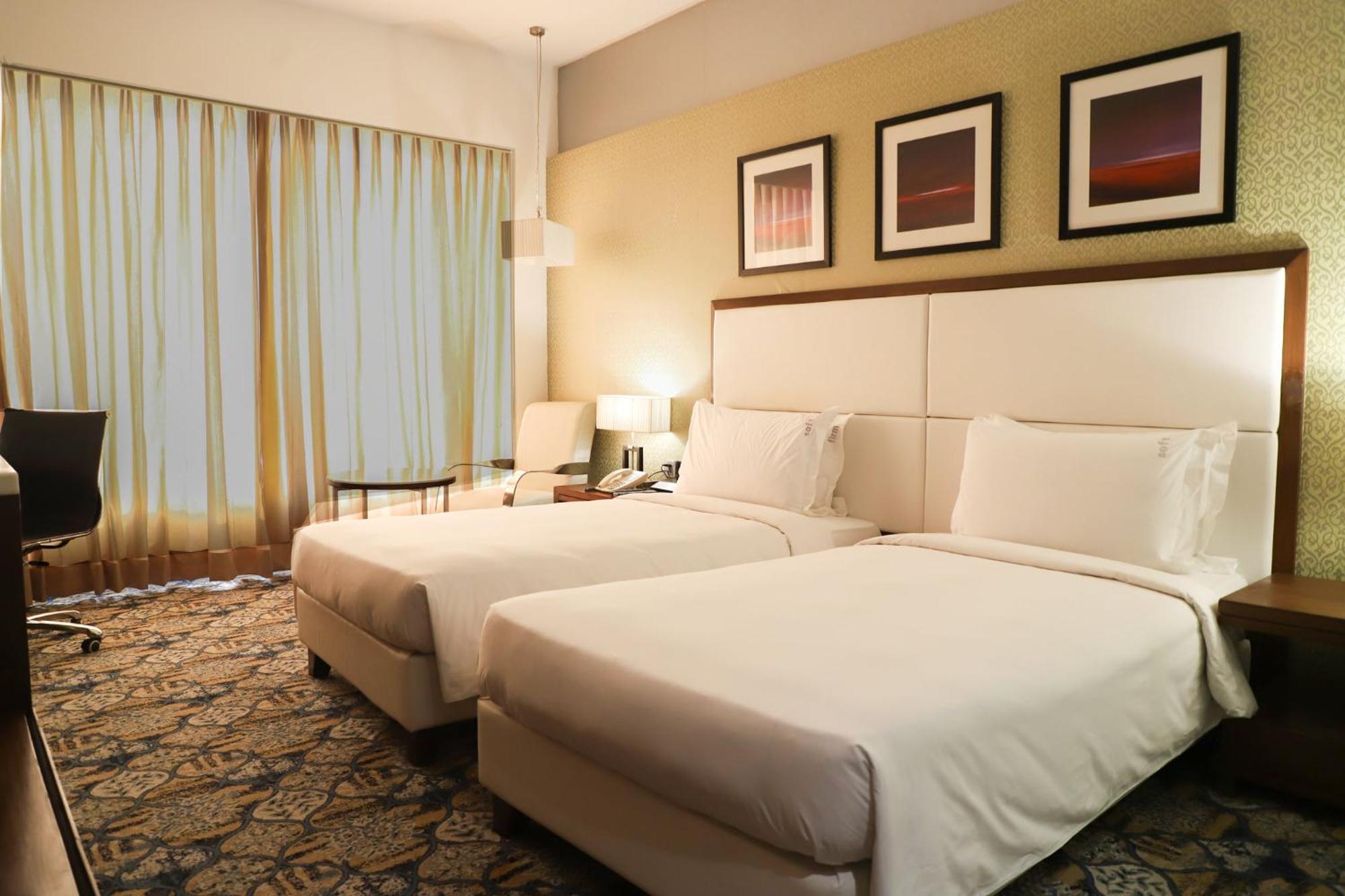 Holiday Inn Chandigarh Panchkula, An Ihg Hotel Eksteriør billede A room at the hotel