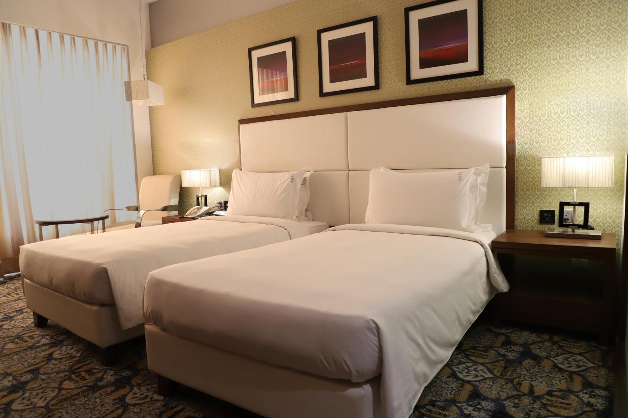 Holiday Inn Chandigarh Panchkula, An Ihg Hotel Eksteriør billede A room at the hotel