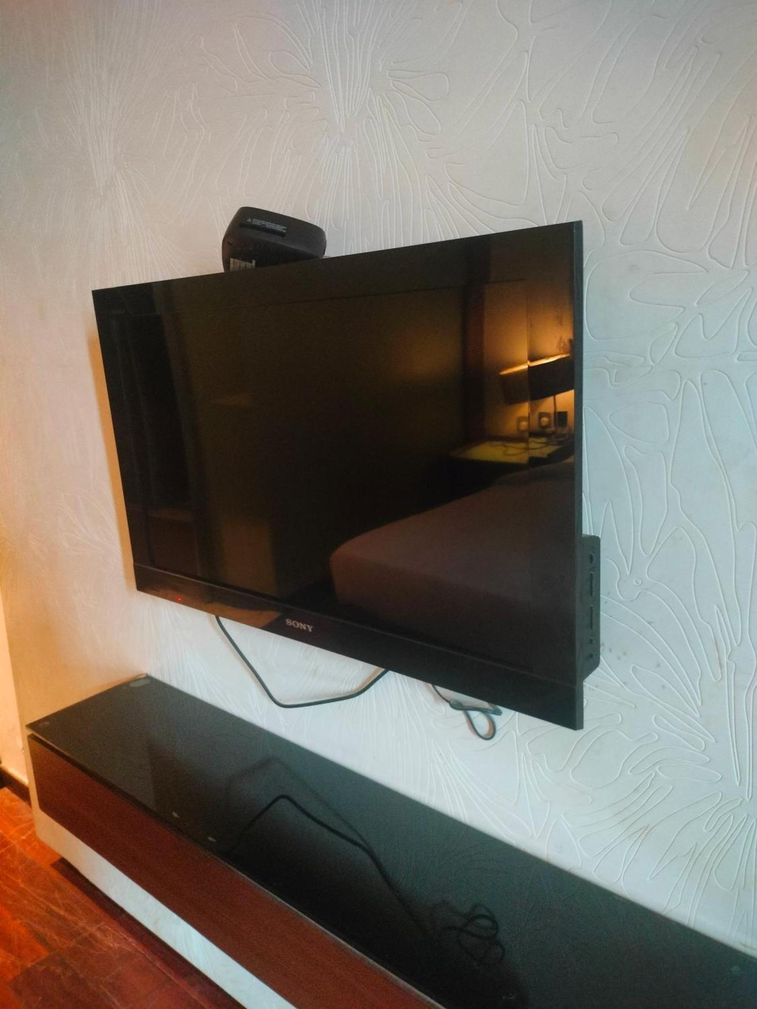 Holiday Inn Chandigarh Panchkula, An Ihg Hotel Eksteriør billede A wall-mounted television